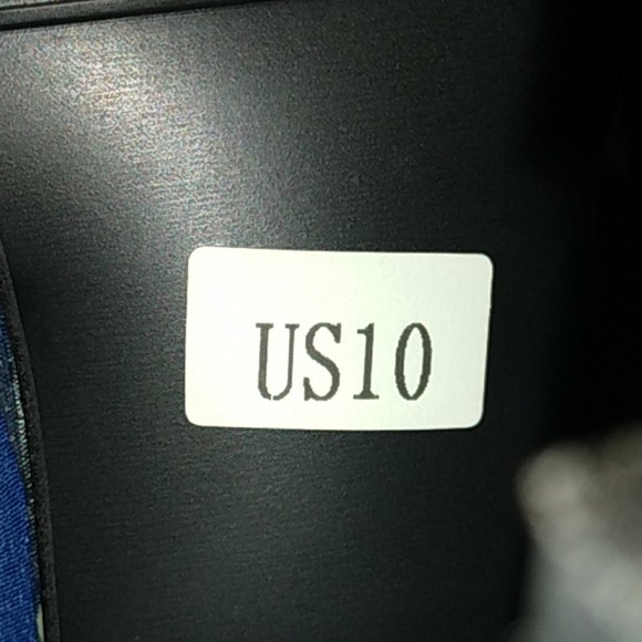 Heels - Picture 3 of 3